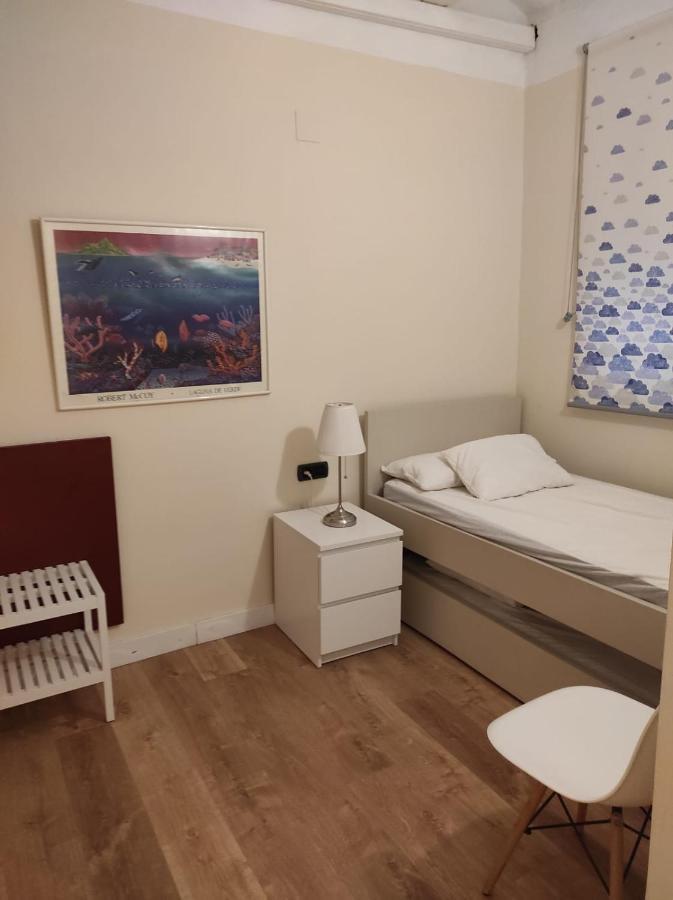Apartamentos En Plom Валенсия Экстерьер фото