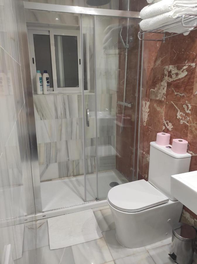 Apartamentos En Plom Валенсия Экстерьер фото