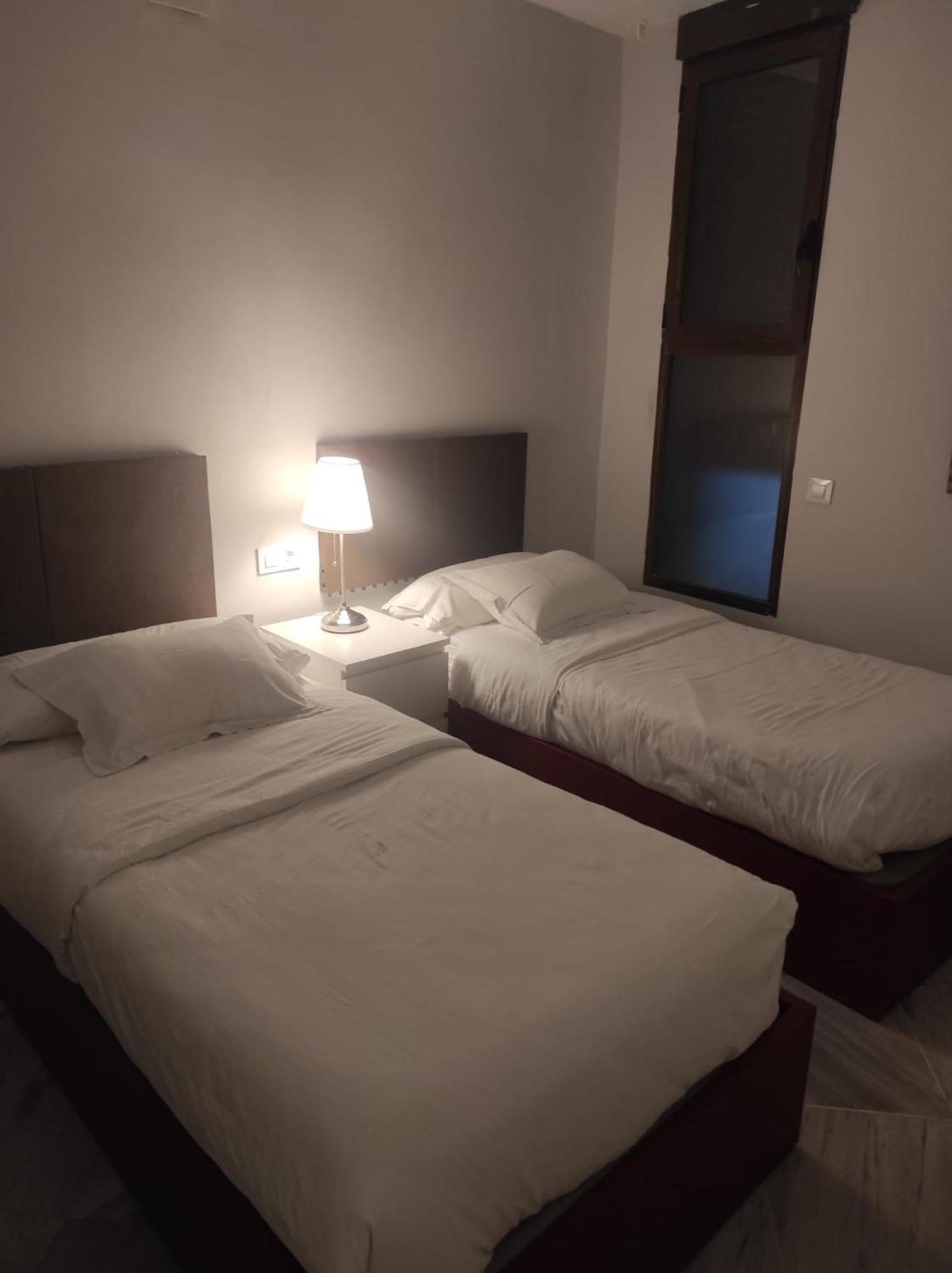 Apartamentos En Plom Валенсия Экстерьер фото